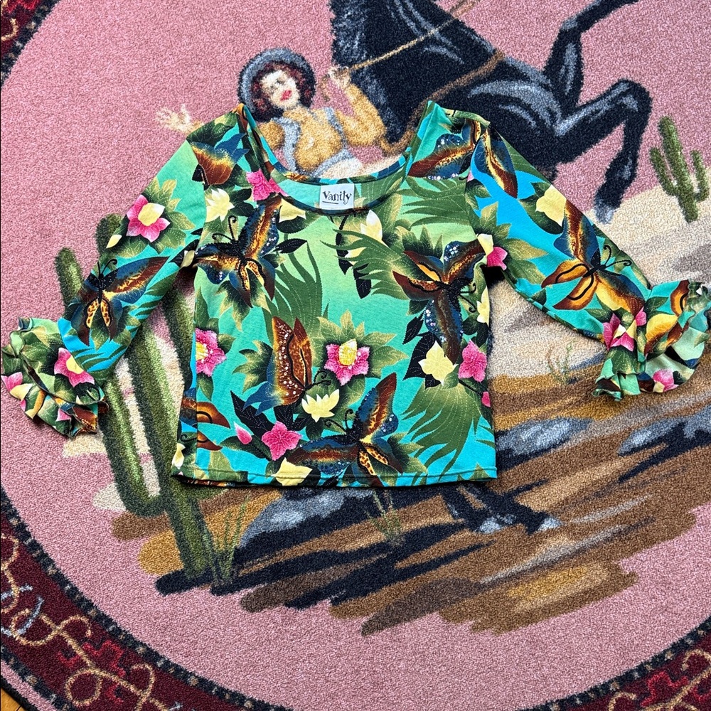 VINTAGE TOP WHIMSY GOTH